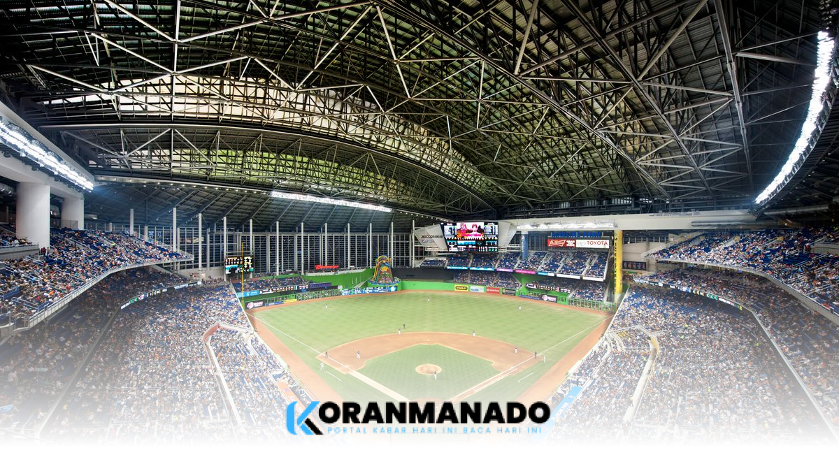 Scotland Football Fans Transform Miami Marlins Baseball Game Into Party